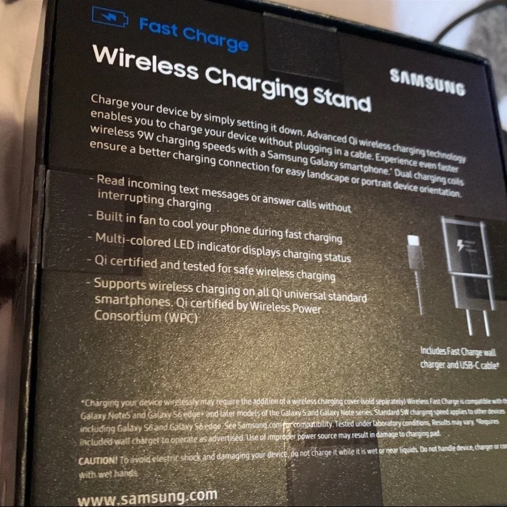 Samsung Fast Charge Wireless Stand - Black
